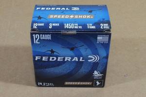 lot 190 image: 25 Federal Speed Shok 12 Gauge 3 2 Shot Steel Shotshells