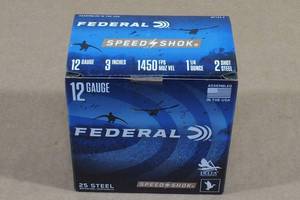 lot 192 image: 25 Federal Speed Shok 12 Gauge 3 2 Shot Steel Shotshells