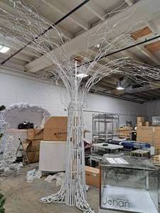 Metal Lighted Tree 144x180