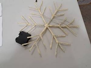 Pottery Barn 16 Simple Birch Snowflake Battery Lighted Dcor