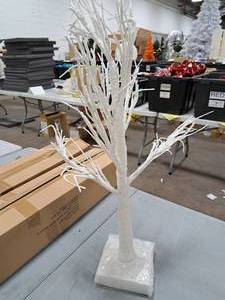 Z Gallerie 3 Battery LED Wrapped Snow Tree