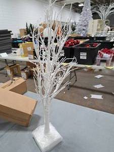 Z Gallerie 3 Battery LED Lighted Tree