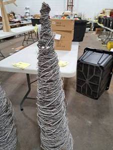 47 Wooden Tree Dcor