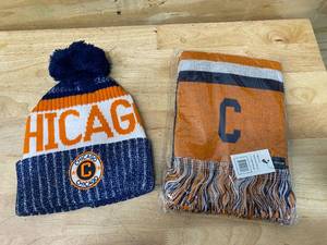 lot 25 image: Chicago Winter Gear (Bears Colors)