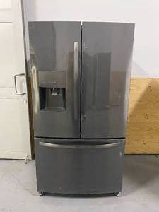 lot 8 image: FRIGIDAIRE FFHB2750TD8 Refrigerator