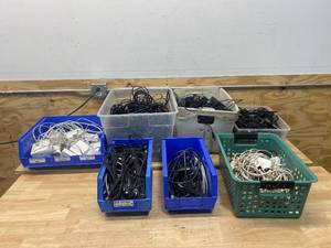lot 64 image: Large Lot of Computer Cables