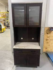 lot 72 image: Kitchen Hutch