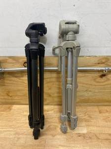 lot 47 image: CANON & SUNPAK Camera Tripods