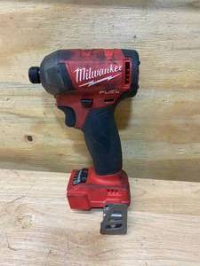 lot 49 image: MILWAUKEE M18 FUEL SURGE 18V Lithium-Ion Brushless Cordless 14 in. Hex Impact Driver (Tool-Only)