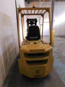 White MY40 Gas Forklift