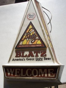 lot 6 image: Breweriana Vintage Blatz Lighted Beer Sign