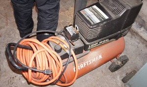 lot 30 image: Craftsman 1.5 hp 12 gal Air Compressor
