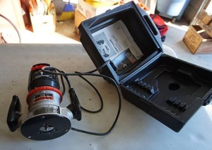 lot 40 image: Craftsman 1hp Router in Case, works