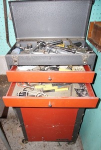 lot 52 image: Garage LotSteel Tool Chest on WheelsIncludes Contents