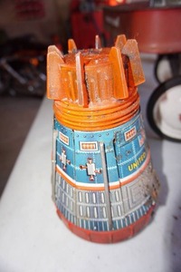 lot 63 image: 1960s Nasa Space Capsule Tin Toy Vintage