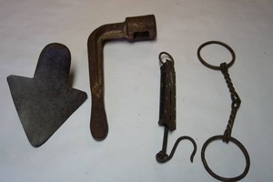 lot 99 image: Antique Horse Bit O-Ring Twisted-HH Cast Iron Blade-Cast Iron Torque Wrench 10A14-Hanging Fish Scale