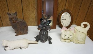 lot 178 image: Home DeCorCats, Clocks and More