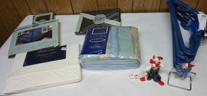 lot 217 image: Goods for the bedroom etc.