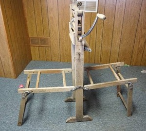 lot 229 image: American Wringer Co. Household Ball Bearing Folding Bench Wringer B380 Universal