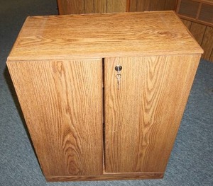 lot 231 image: Storage Cabinet