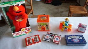 lot 271 image: Vintage collectible toys including tickle me Elmo, slinky, Fisher-Price etc.