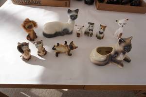 lot 320 image: For the Cat Lovers10 Feline Figurines, Siamese and Calico, Porcelain Etc.