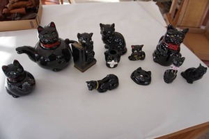 lot 321 image: For the Cat Lovers12 Feline Figurines, Vintage 1950s Shafford Redware Black Cat Glazed Teapot Etc.
