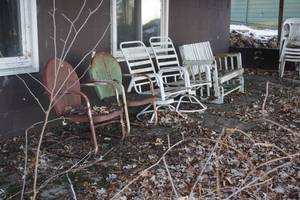 lot 400 image: Vintage lawn furniture including Dairy Queen chairs