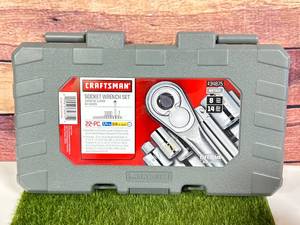 Brand New Craftsman 22  � & 38 Dr Socket Set