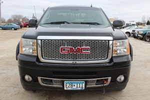 2009 GMC Sierra 1500 Denali 4x4 Crew Cab