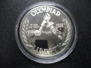1988-S Olympic 1oz Silver Commemorative Dollar - In Protective Capsule
