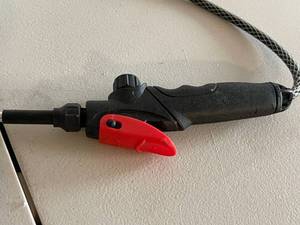 lot 59 image: Round Up 1 Gallon Garden Sprayer