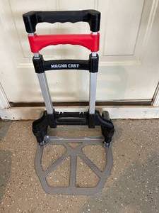 lot 89 image: Magna Cart Luggage Carrier