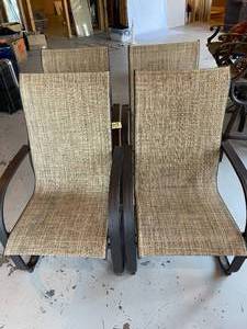 lot 104 image: 4 Metal Patio Chairs