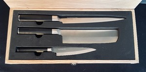 lot 37 image: Kamikota Japanese Knives with Case