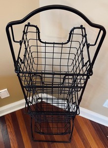 lot 19 image: Black Metal Hanging Basket Stand