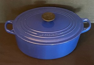 lot 158 image: Cobalt Blue Le Creuset Covered Pan - Le Creuset Number 29 Covered Stockpot