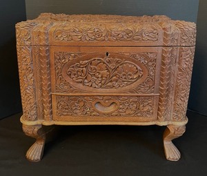 lot 25 image: Antique Petite Carved Wood Footed Trunk with Organizer, Drawer and Key
