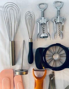 lot 181 image: Kitchen Goodies Galore