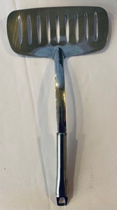 lot 213 image: Assorted Housewares
