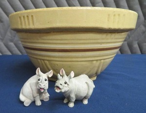 ANTIQUE YELLOW WARE BOWL. #10