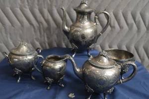ANTIQUE REDFIELD AND RICE 5 PIECE COFFEE &TEA SET.