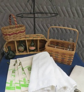 NICE WICKER BASKETS NEW HAND TOWELS PLUS VINT BOTTLES