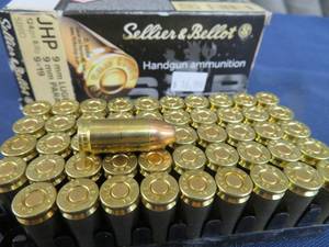 SELLIER & BELLOT 9mm LUGER AMMO
