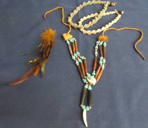 ANTIQUE BEADED NECKLACE