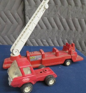 1960S TONKA FIRE TRUCK