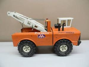 lot 3 image: Vintage 70s Mighty Tonka AA Wrecker Truck Orange. Great Collectible. - See Pictures