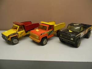 lot 30 image: Set of 3 - Vintage Tonka Construction Trucks - See Pictures