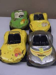 lot 61 image: Vintage - Set of 4 - Tonka Convertible Cars - See Pictures