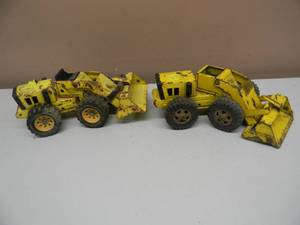 lot 64 image: Vintage - set of 2 -Tonka Loaders - See Pictures